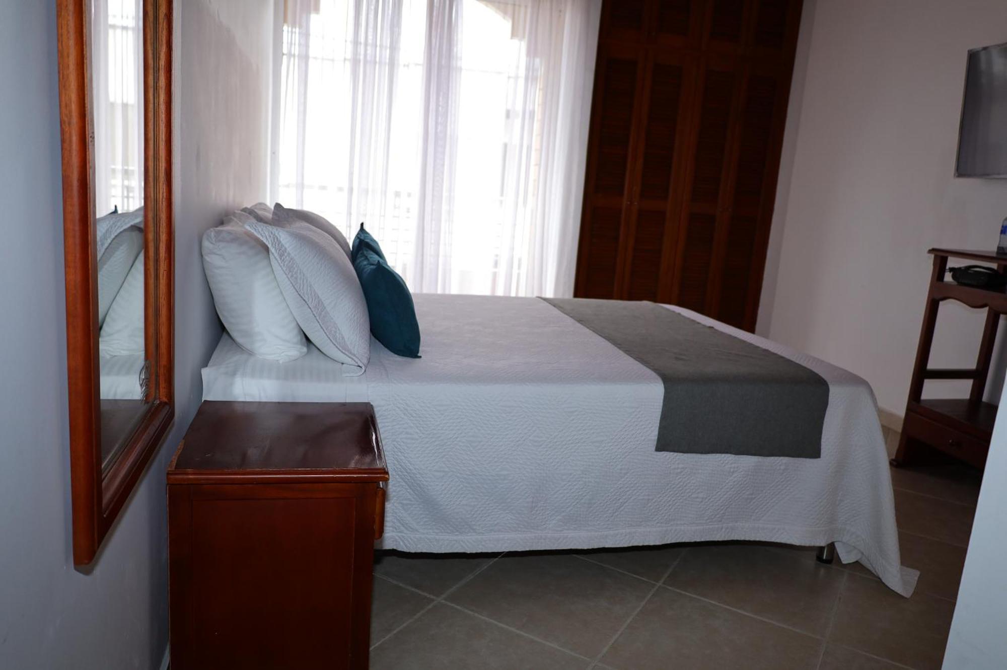 Hotel Ayenda Torre 2 Apartadó Esterno foto